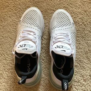 Nike Men’s Air Max 270